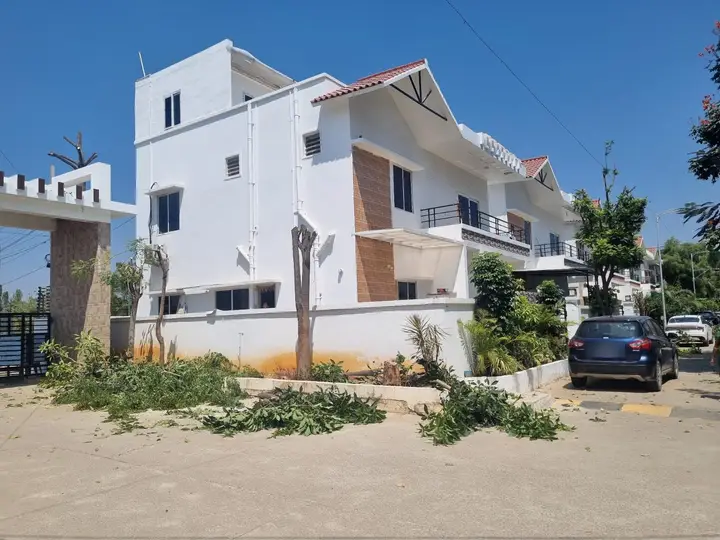 A corner villa